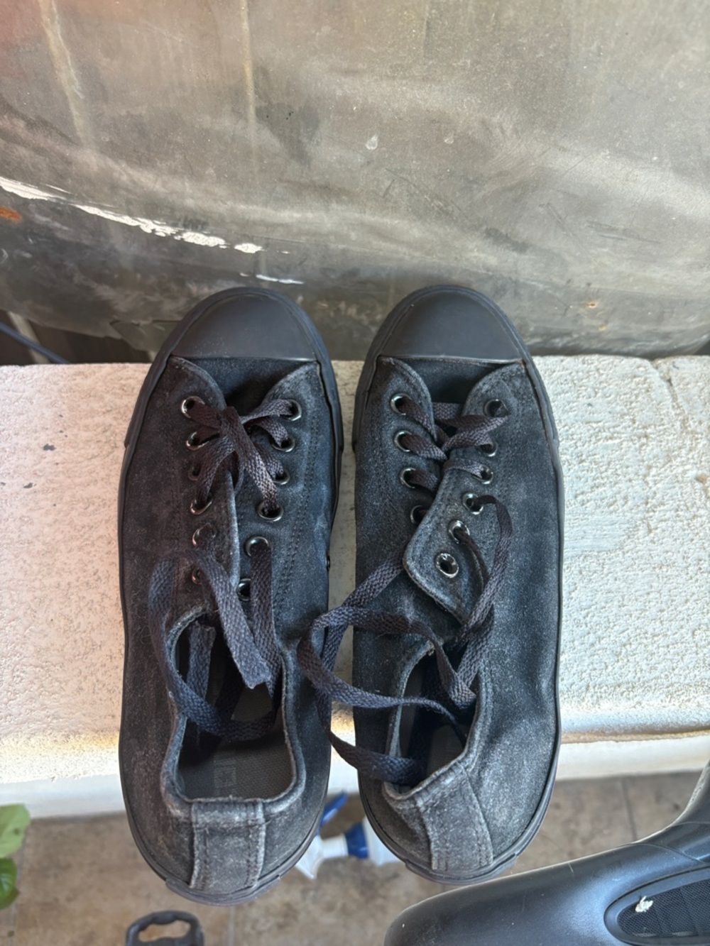 Women's Black Low-Top Canvas Sneakers